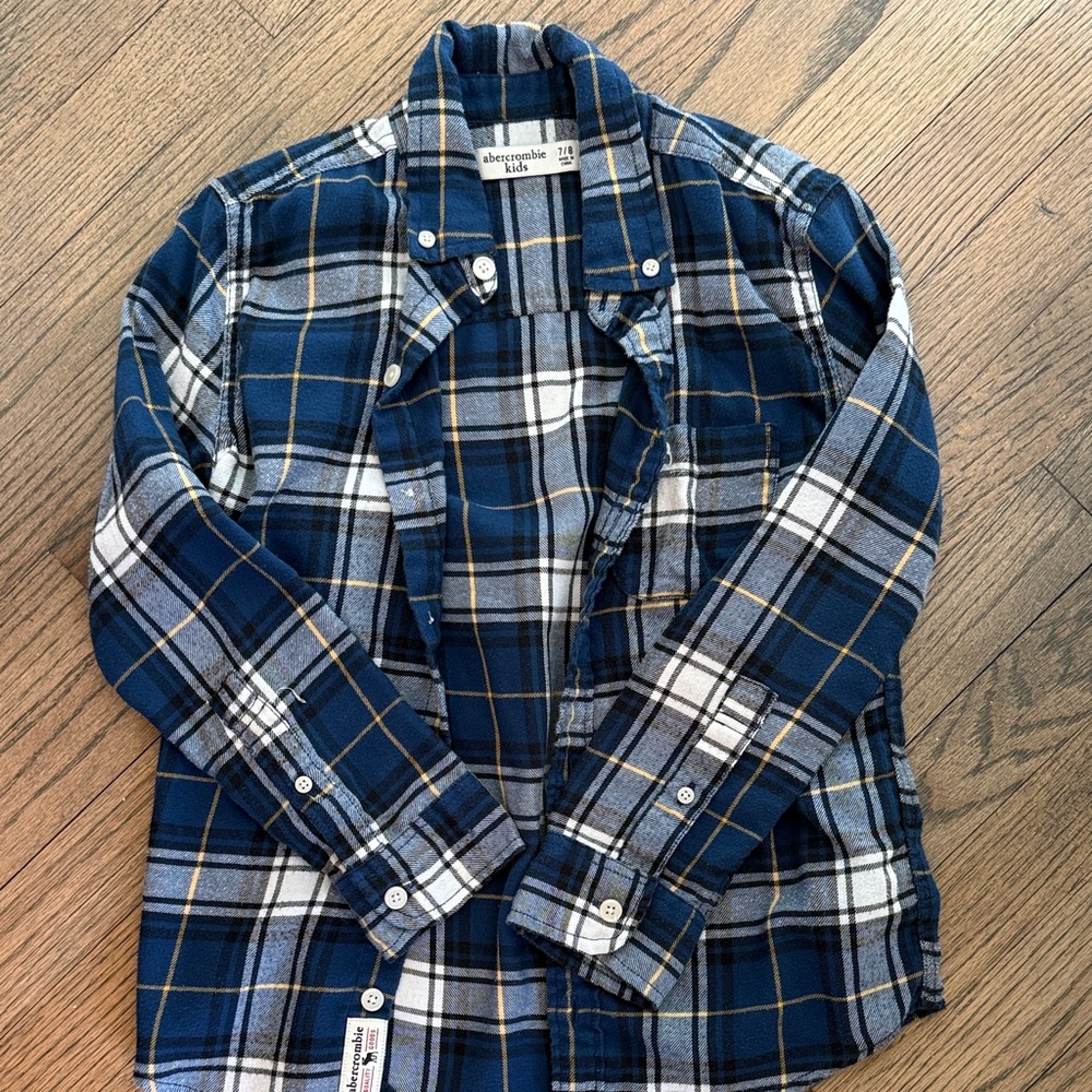abercrombie kids navy, white & gold plaid button-front shirt